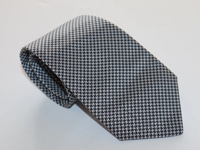 R. Hanauer Tie - Black/White Houndstooth Streetwear Style