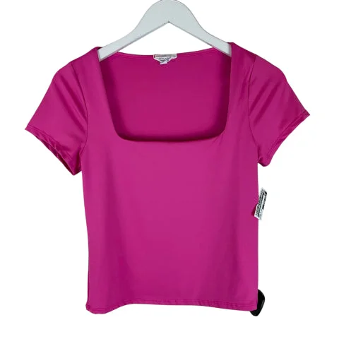 Top Short Sleeve By Clothes Mentor In Pink, Size: M Laid