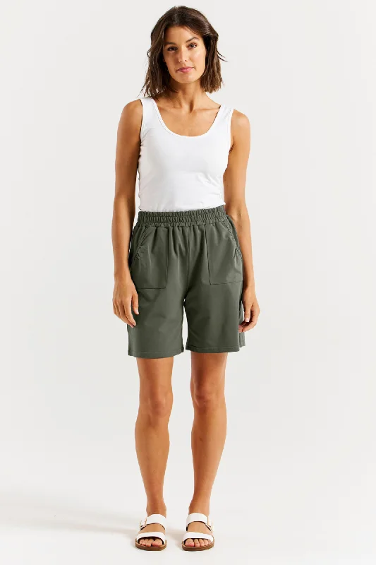 Betty Basics Harvard Short Khaki Refined Men's Hand