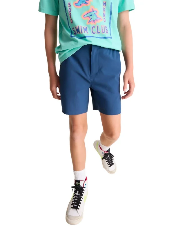 Boy's Youth Everywear Short In The New Avenues Refined Men's Classic 